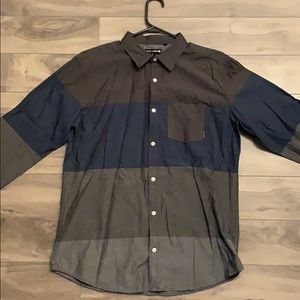 Men’s medium Button up shirt